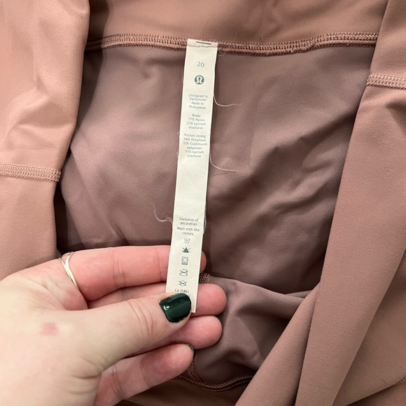 Size 20 Lululemon shorts with elastic drawstring waist. They’ve never been worn! - Picture 3 of 3